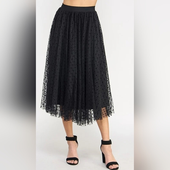 Umgee Black Mesh Overlay Polka Dot  A-Line Skirt Medium NWT - Picture 1 of 5